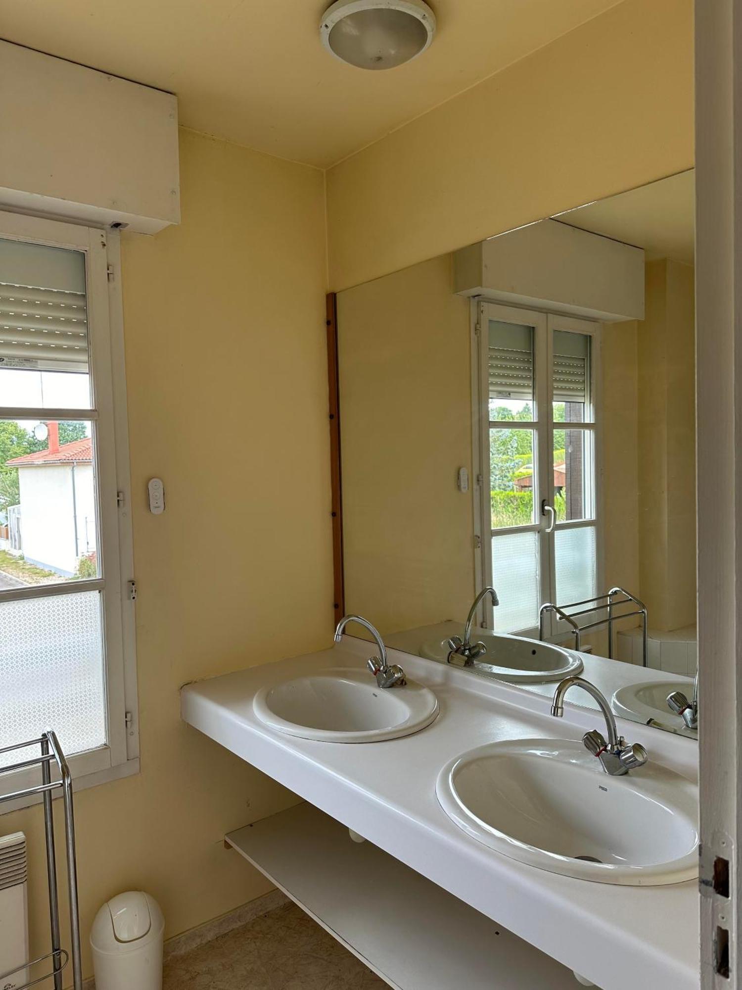 Charmante Maison Comme Chez Soi Saint-Amand-sur-Fion Exterior foto