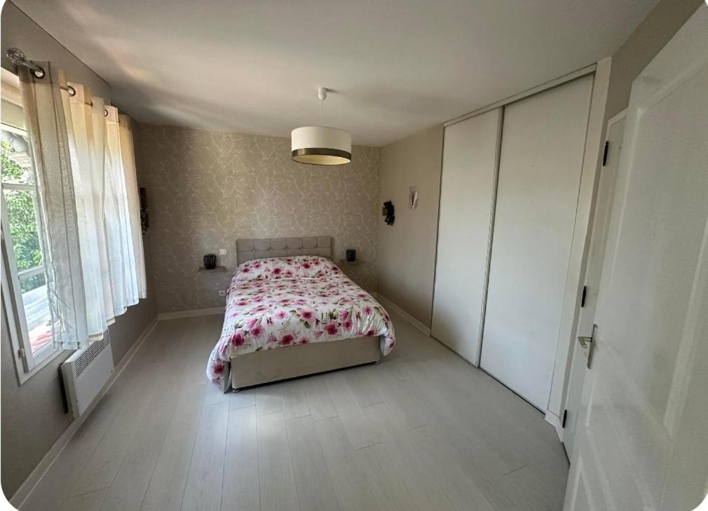 Charmante Maison Comme Chez Soi Saint-Amand-sur-Fion Exterior foto